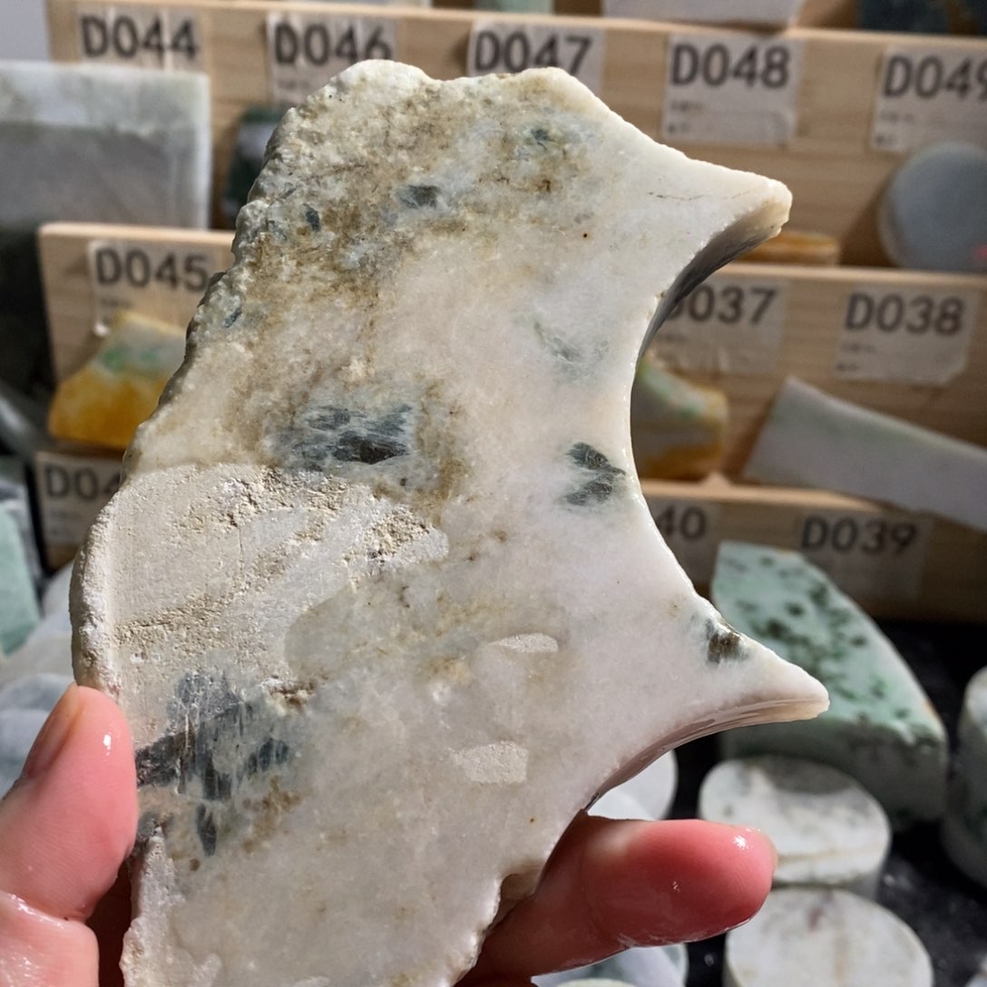 颈饰未镶嵌翡翠天然翡翠