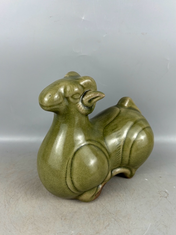 手工制作青瓷耀州窑陶瓷摆件青釉复古绿色雕塑创意工艺品