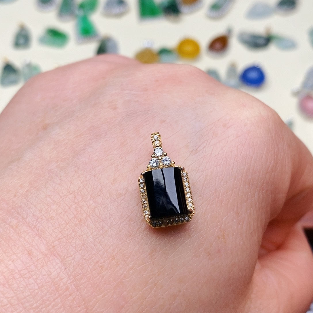 颈饰银S925镶嵌翡翠