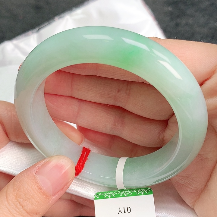 【闪购商品】翡翠手镯未镶嵌5455圈