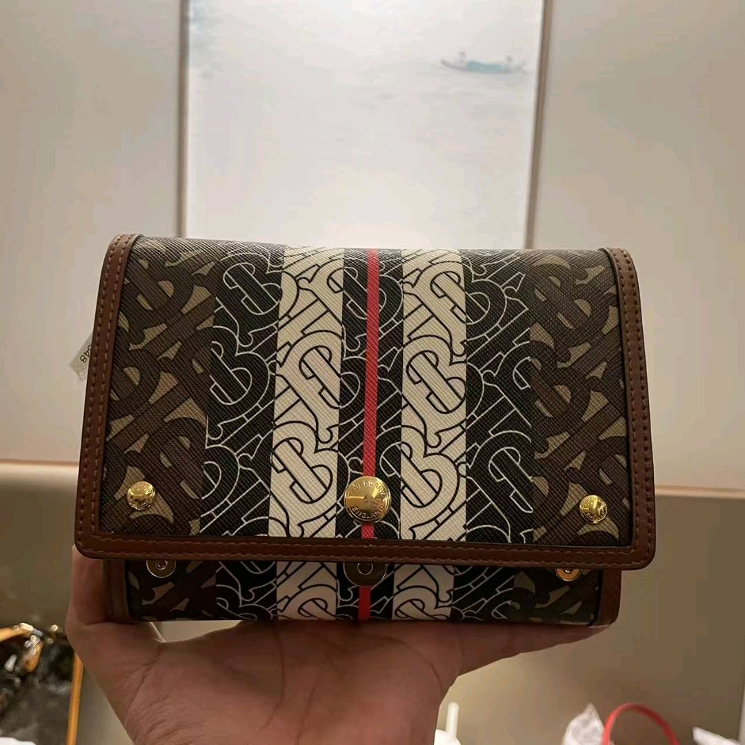 95新 BURBERRY/博柏利 小野专属/单肩包/DY7846