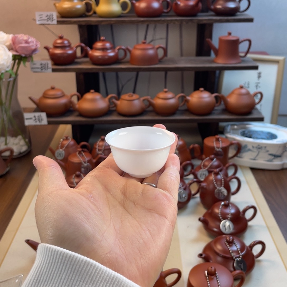 五**一白玉瓷杯子5个。和朱泥明炉一起发货