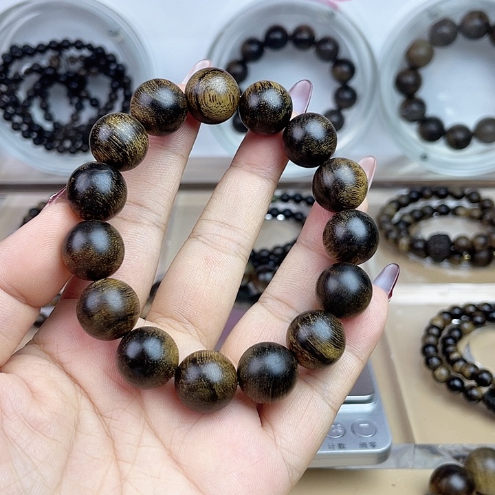 沉香手串潘*越南芽庄白奇玉化留疤嘤子