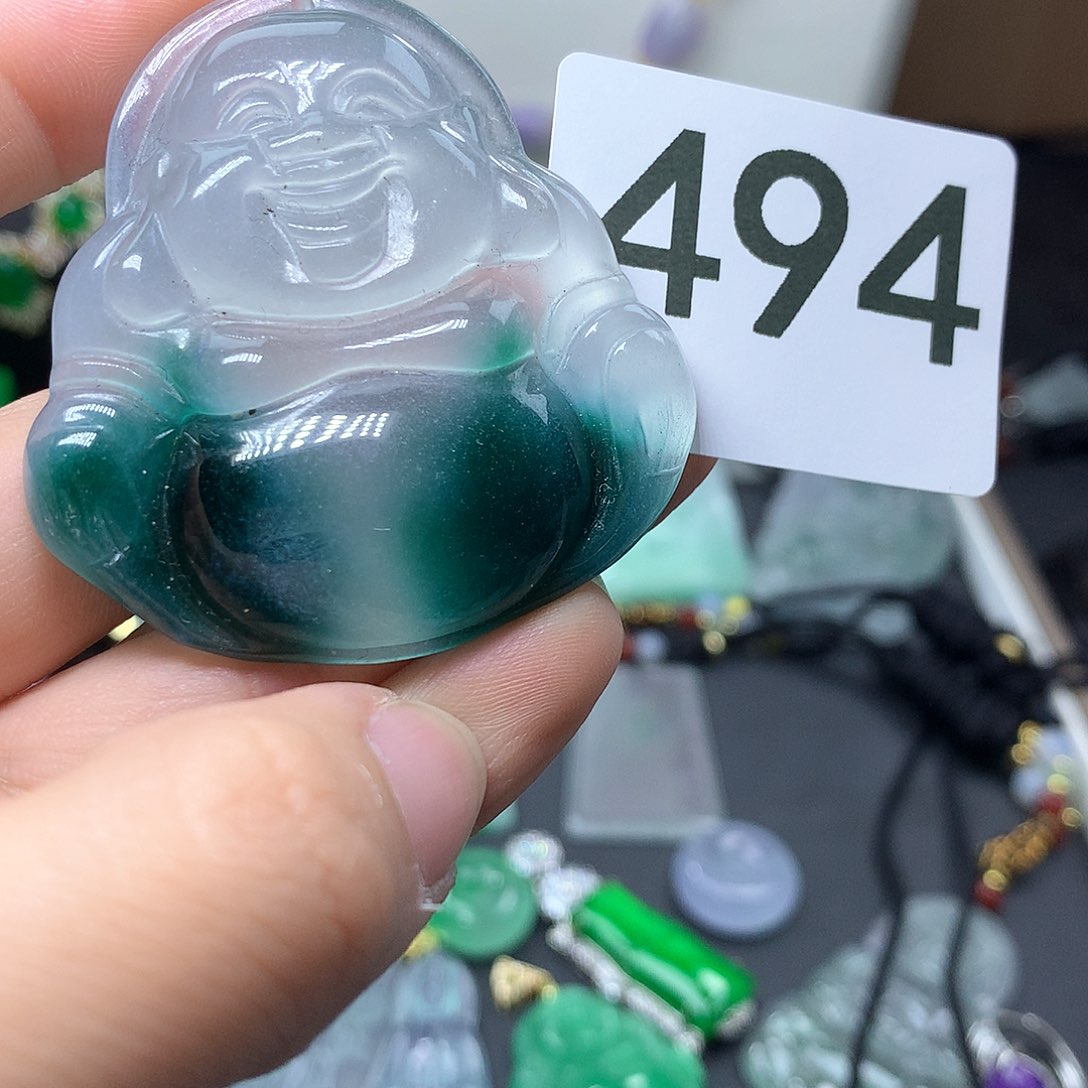 翡翠颈饰未镶嵌翡翠