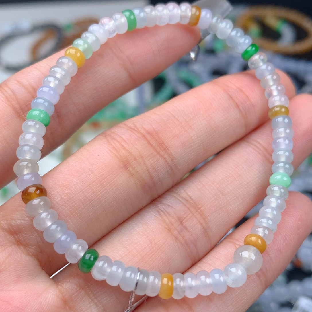 翡翠手链未镶嵌卡