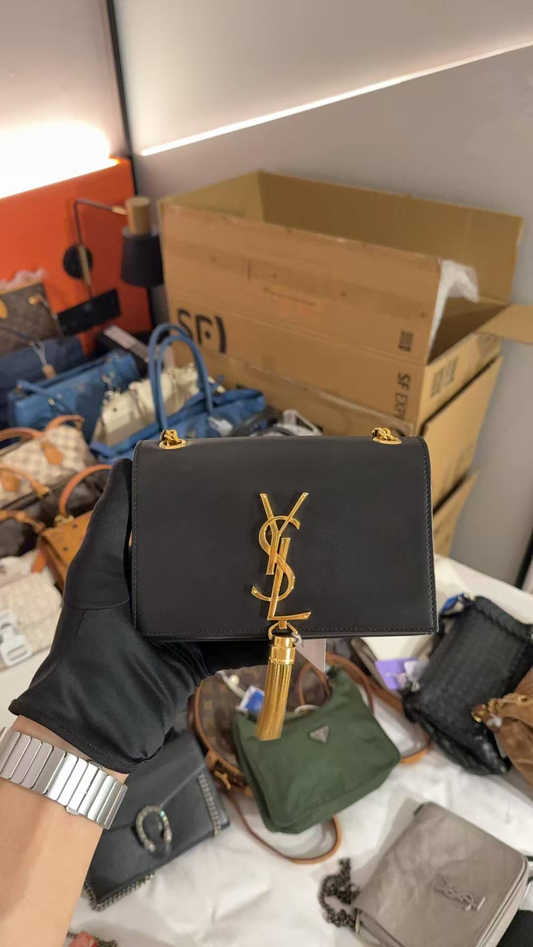 95新 YSL/圣罗兰 黑色流苏小号/云海包展放大漏