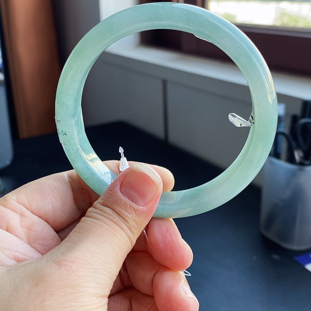 翡翠未镶嵌手镯翡翠手镯