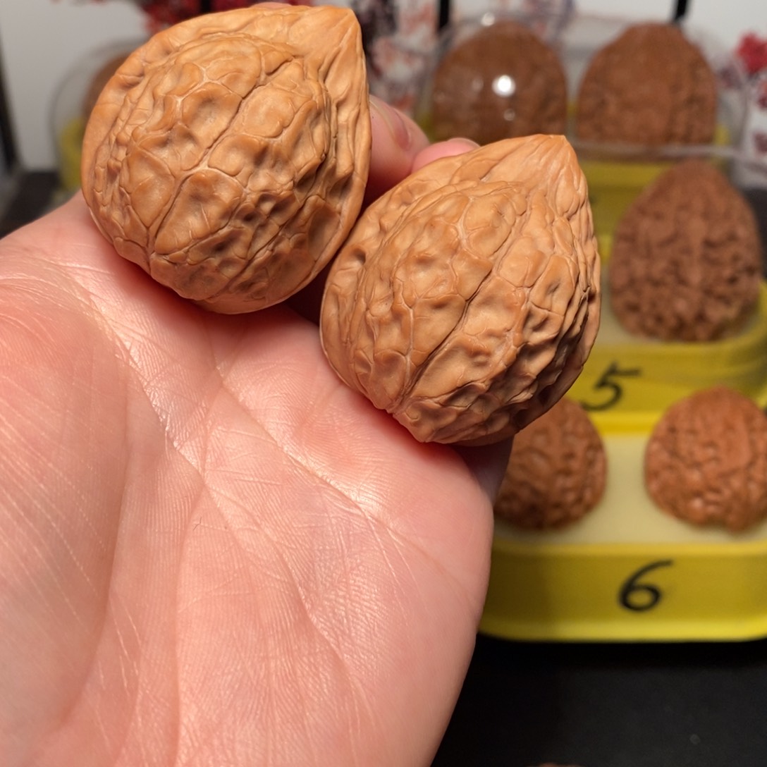 文玩核桃把件韩****?36尺龟甲纹核桃