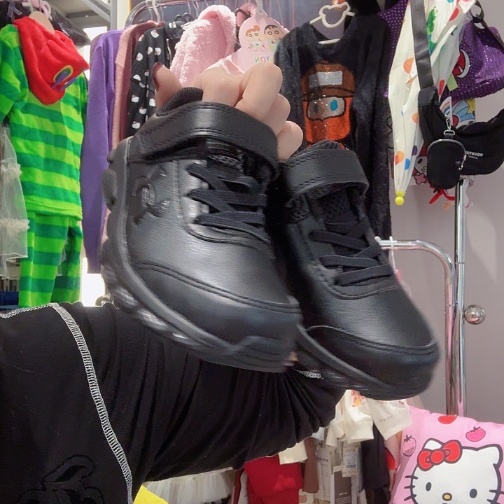 17.5脚原单特价不退不换，