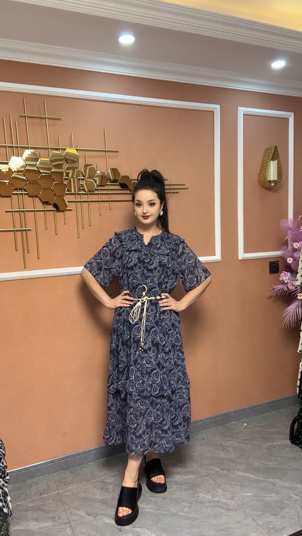 女士夏季花裙子  01