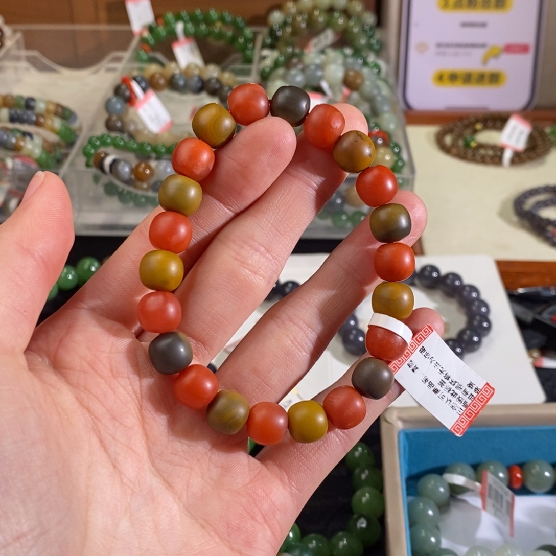 南红玛瑙手链未镶嵌