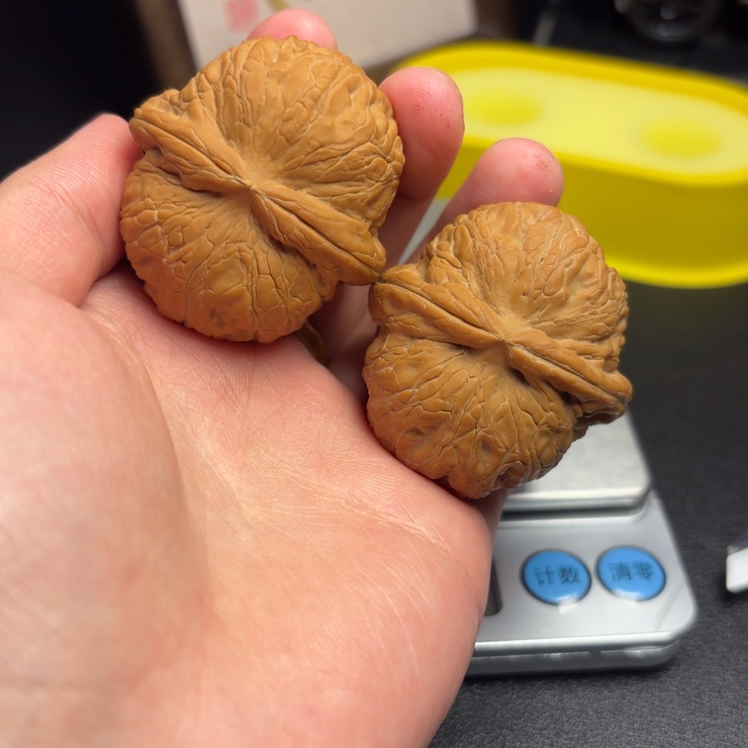 1***8文玩核桃吊坠文玩核桃元宝尺寸44