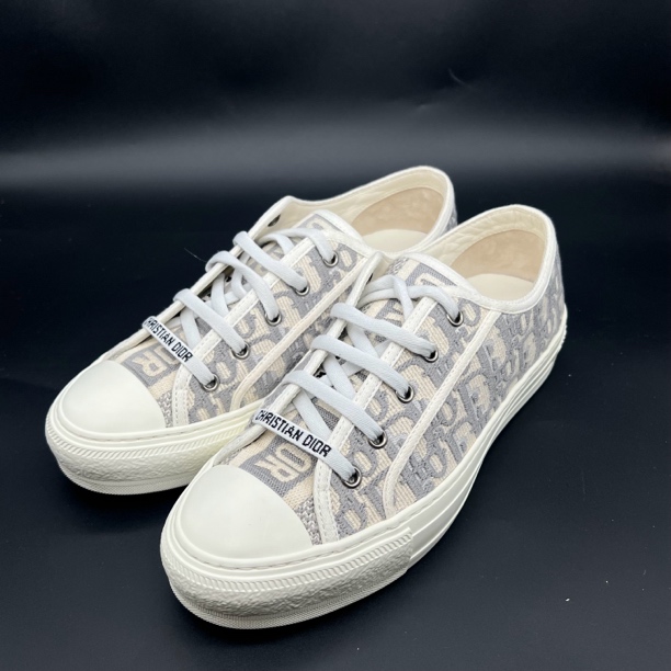 95新 DIOR/迪奥 休闲帆布鞋圆头满印系带低帮 39欧 奢f