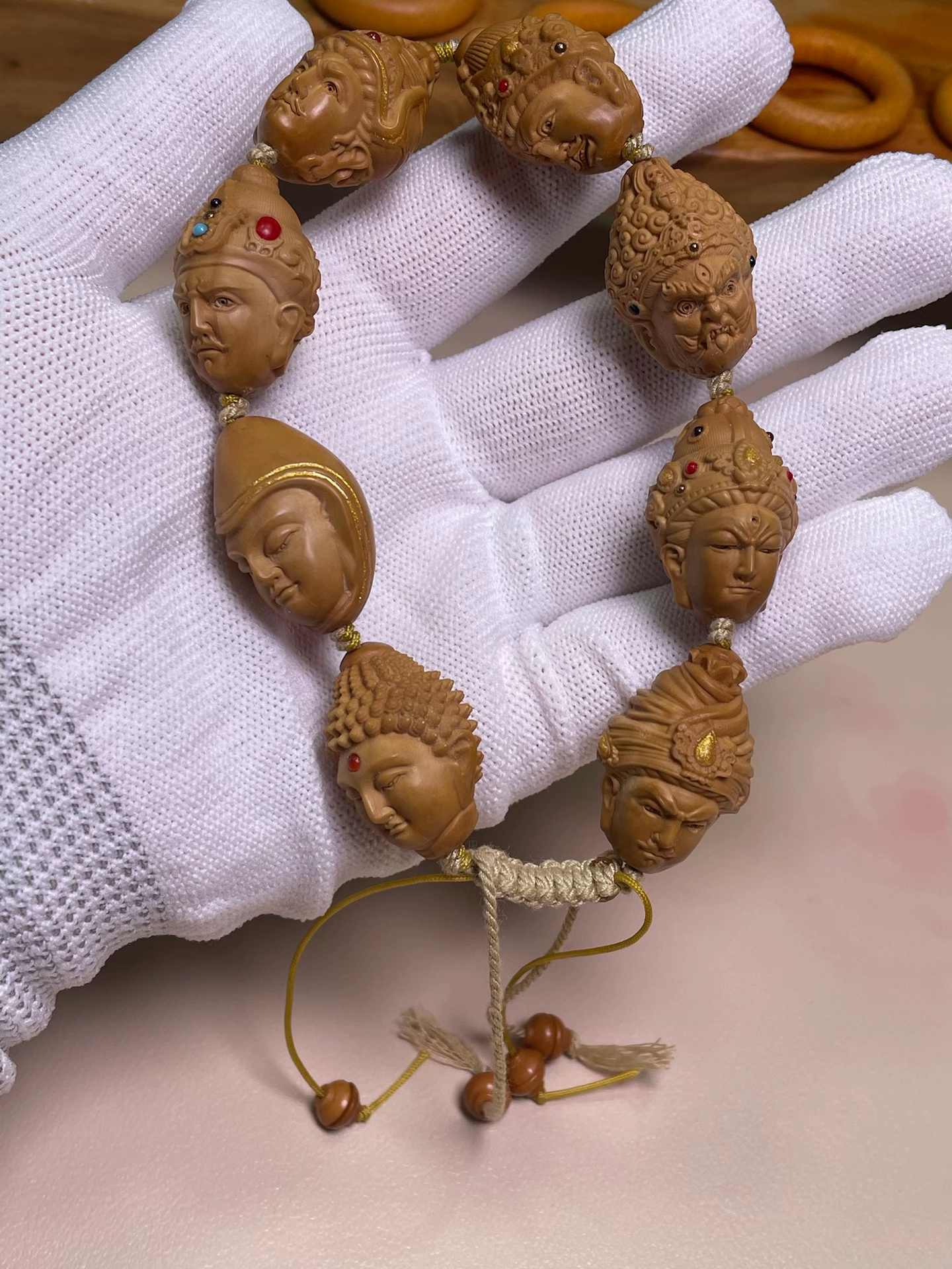 小橄榄核雕刻---莲师八变