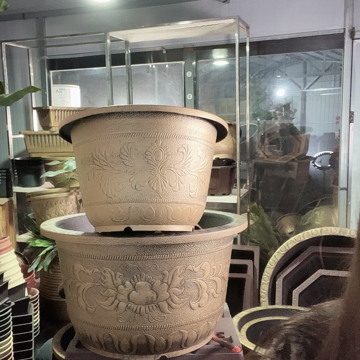 圆60一个有孔金色的