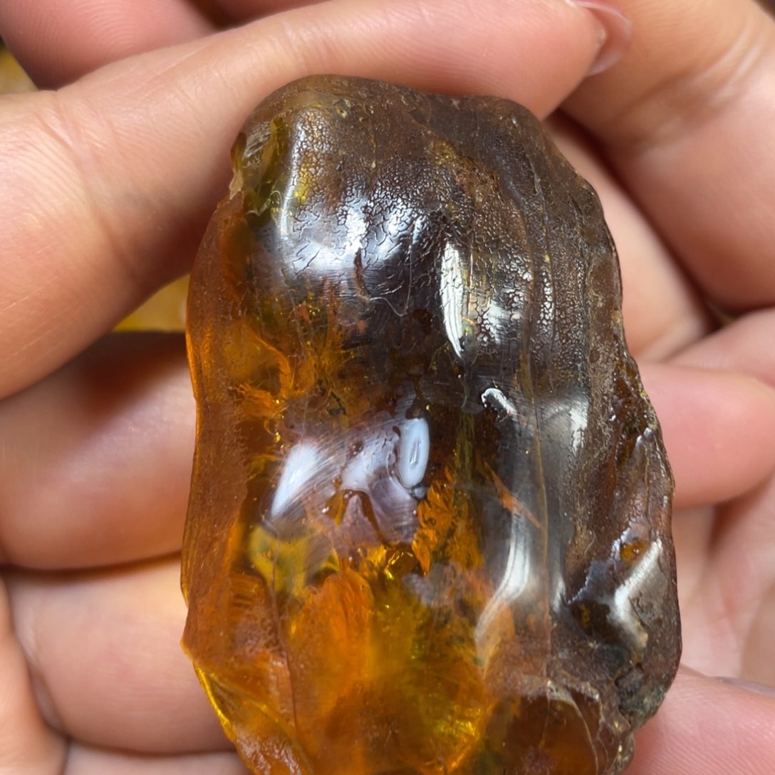 定制琥珀未镶嵌原石