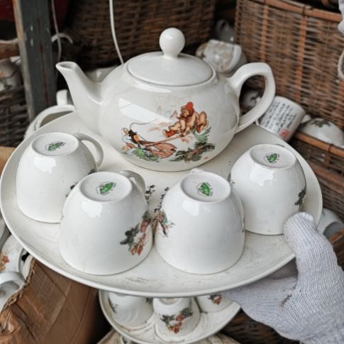 库存微瑕多孔茶壶一套容量500毫升