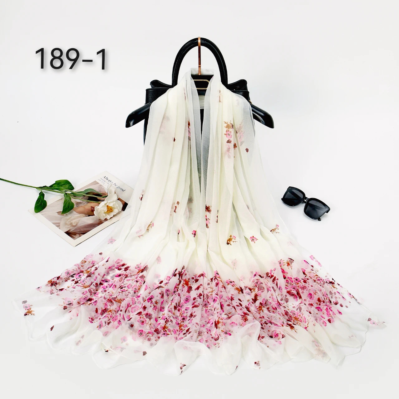 云纹纱加大版旅游拍照女士百搭洋气高档丝巾白色小花