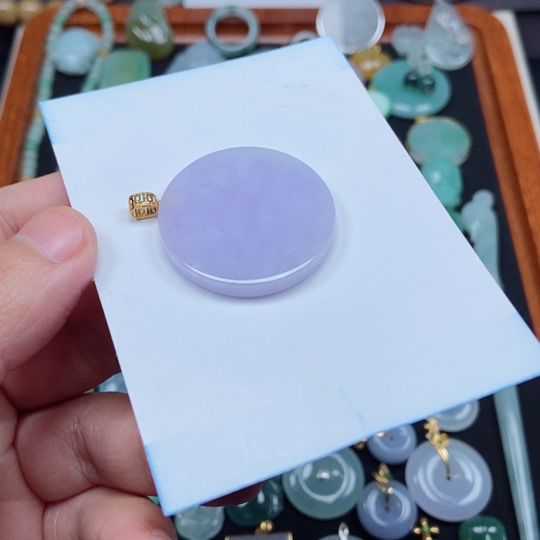 翡翠颈饰未镶嵌紫色圆牌