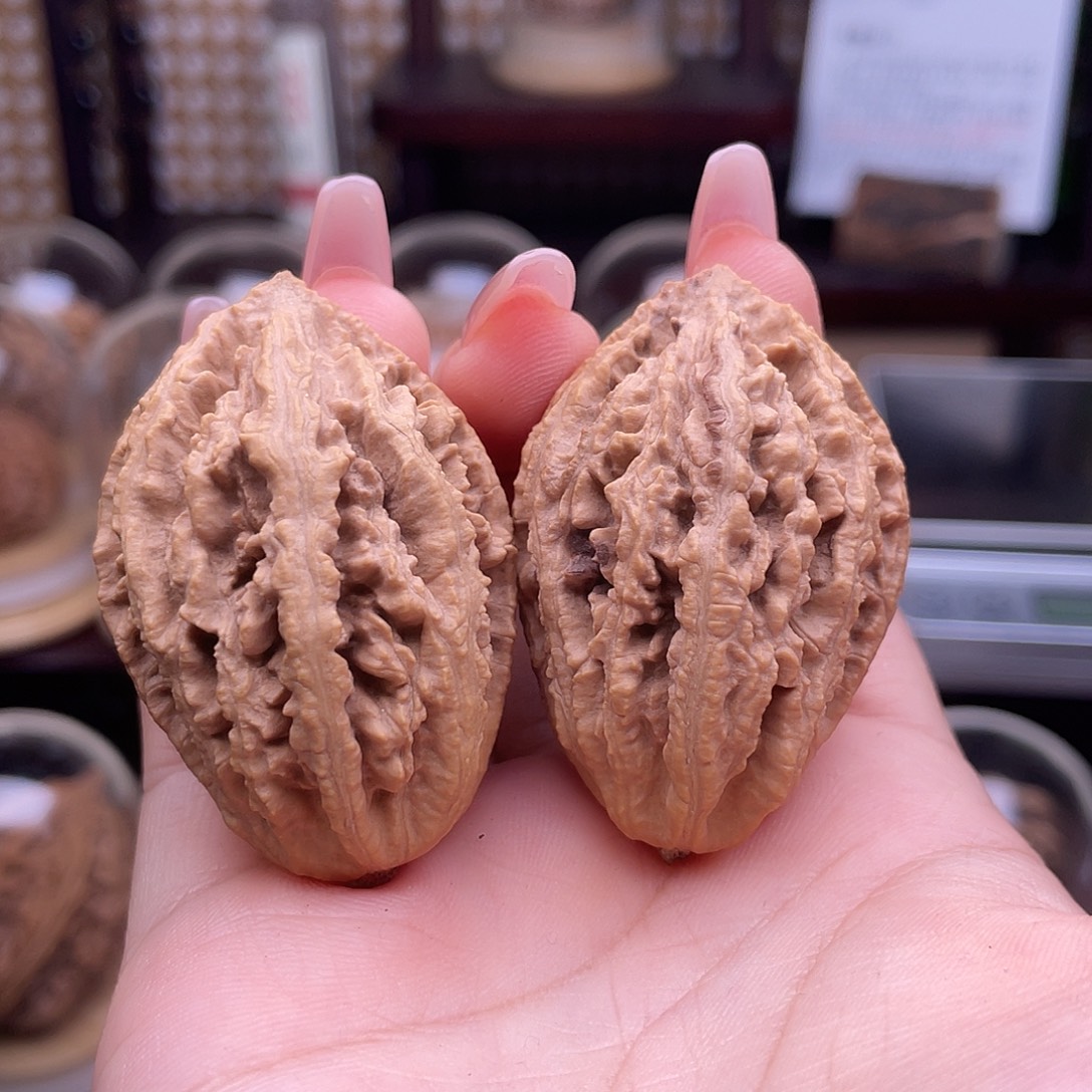 文玩核桃吊坠白菜