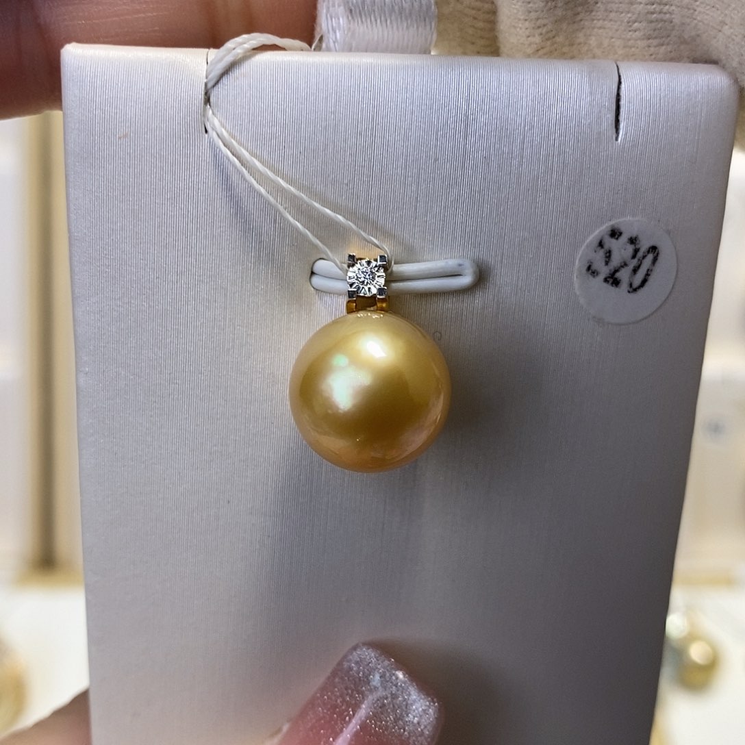 海水珍珠吊坠(不含链)18K金镶嵌