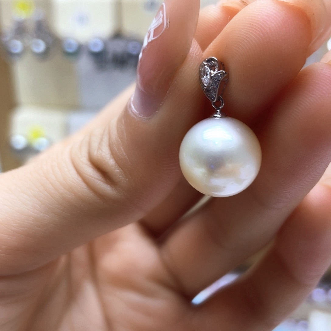 海水珍珠颈饰18K金镶嵌