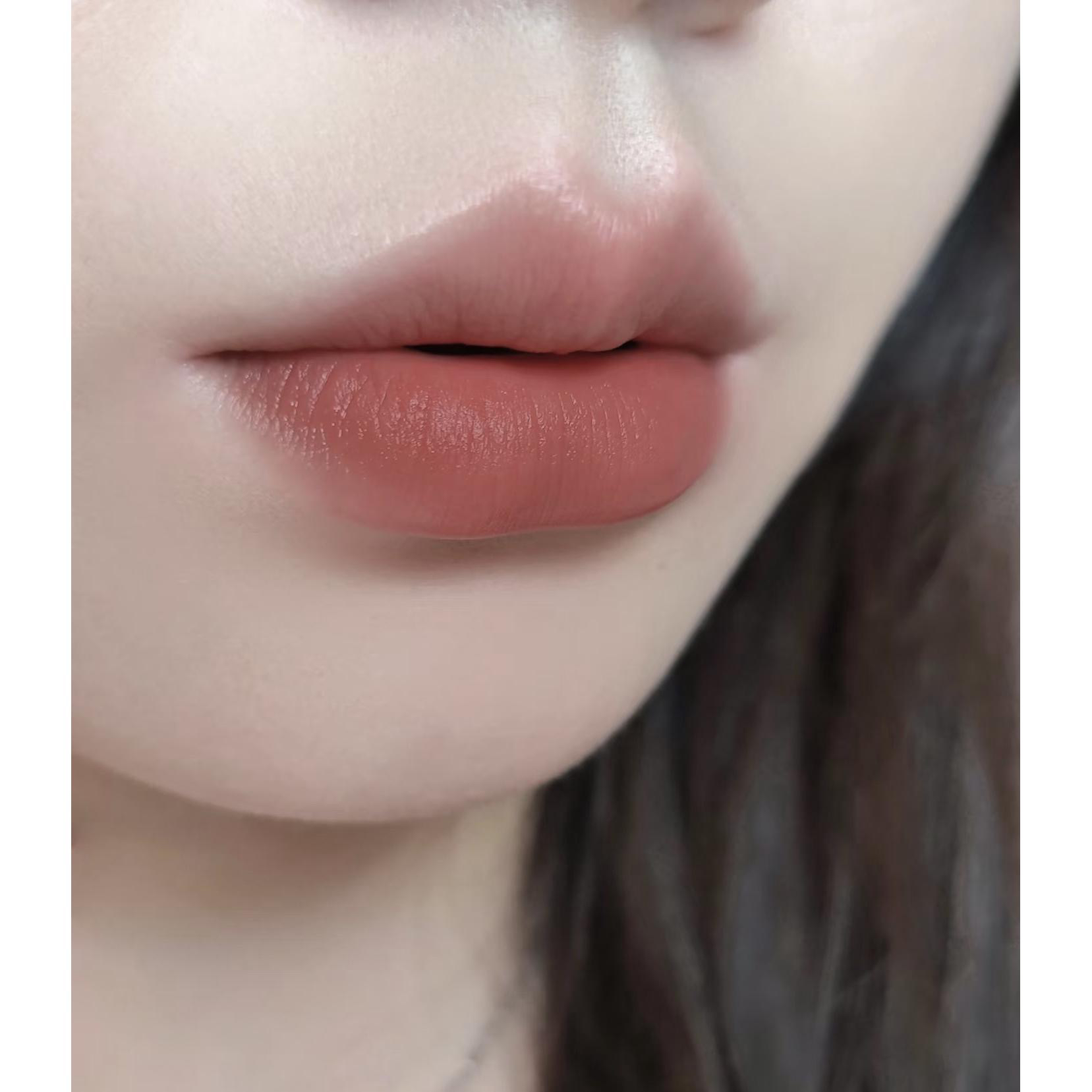 女生热门口红试色(D加)下单链接