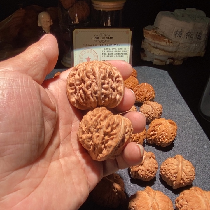 文玩核桃吊坠一*四座楼