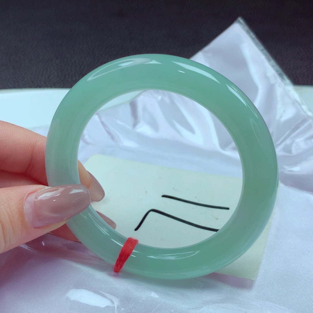 翡翠手镯未镶嵌手镯56