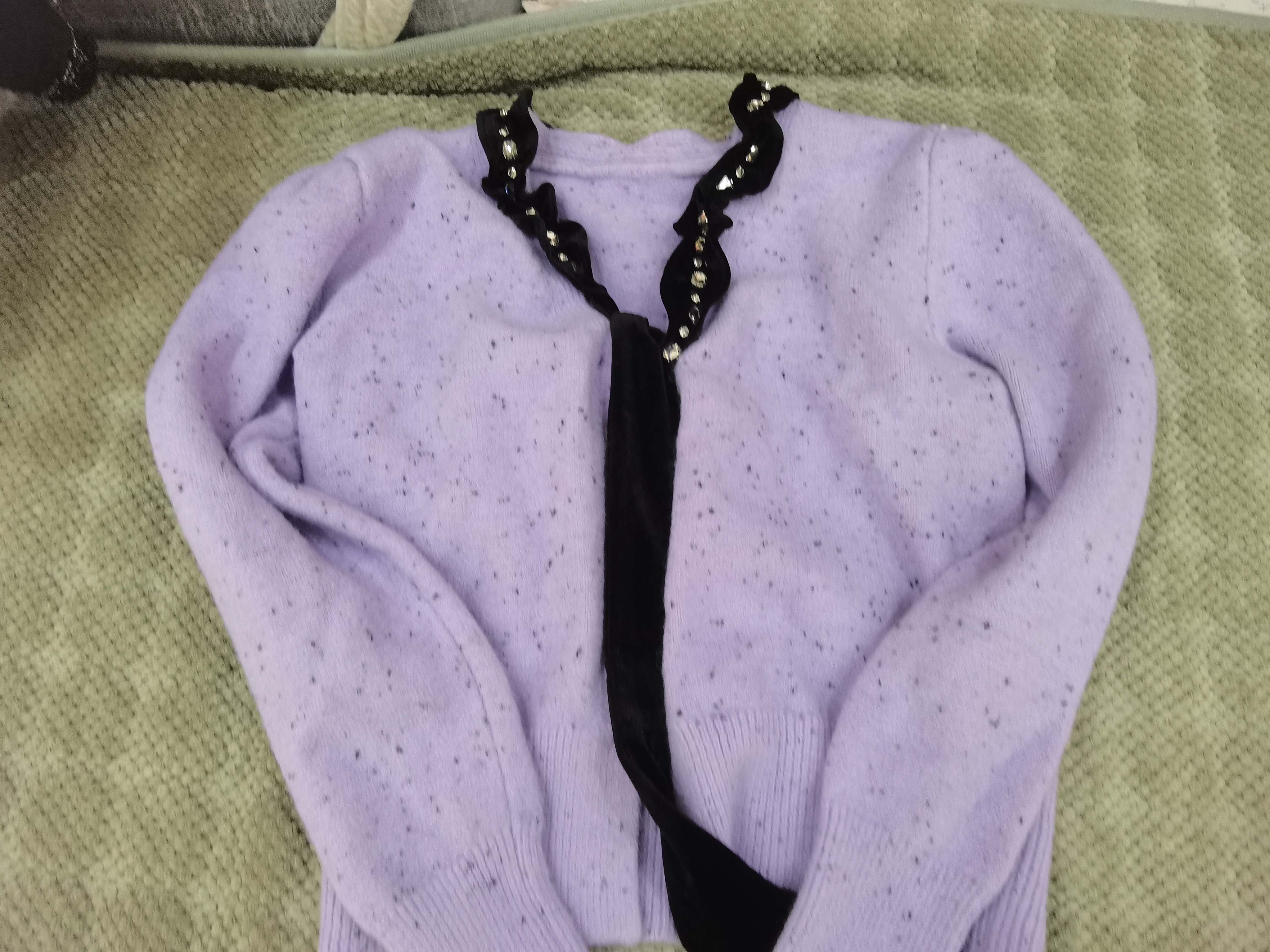 法式香风蝴蝶结V领针织开衫慵懒高级感韩版显瘦短款外套上衣