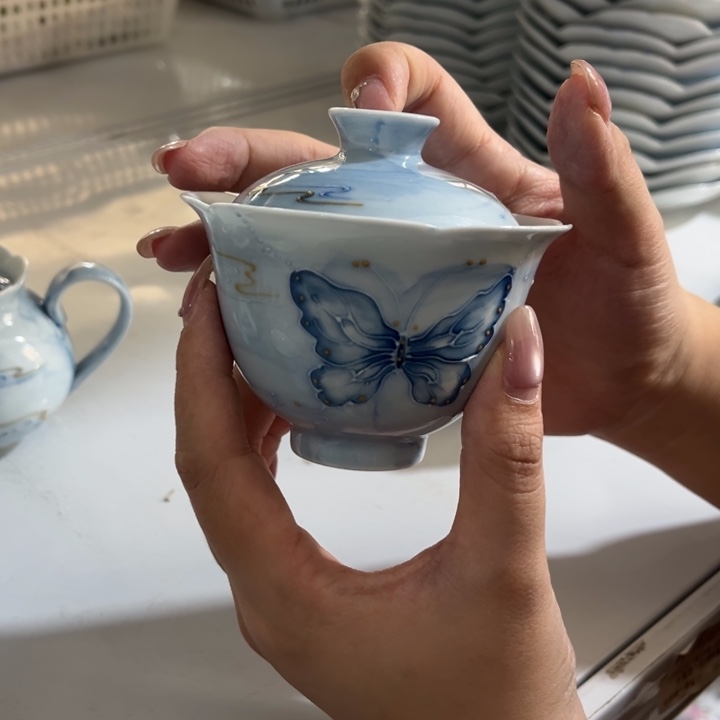 盖碗哈哈哈哈哈哈哈