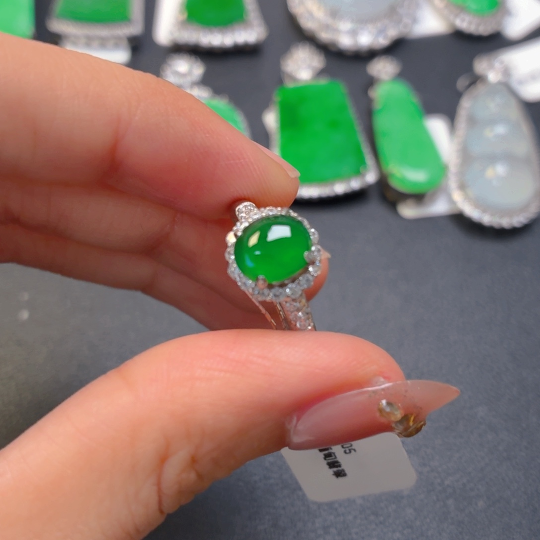 翡翠银S925镶嵌颈饰