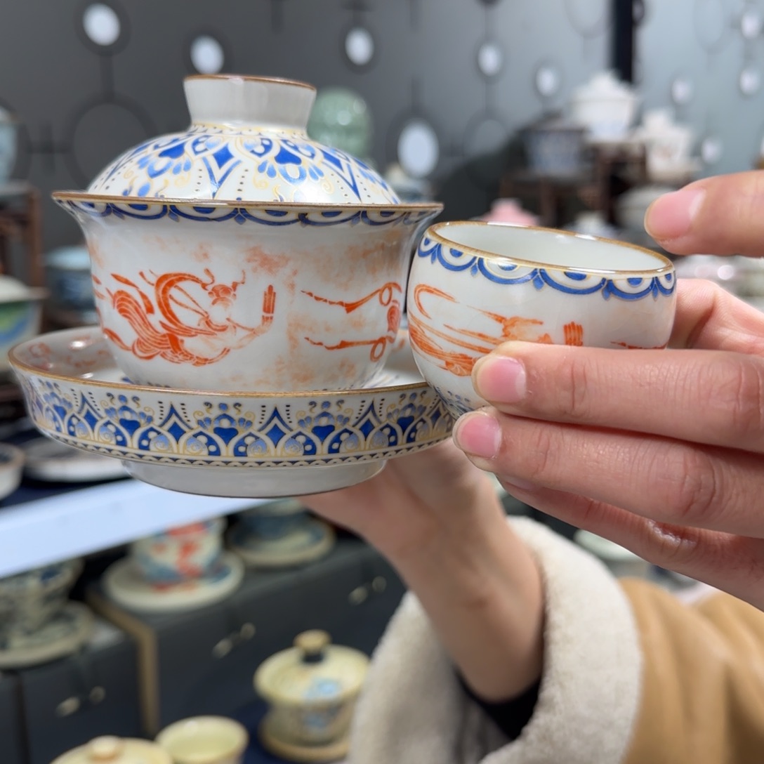 高温下的高温天气使人心情