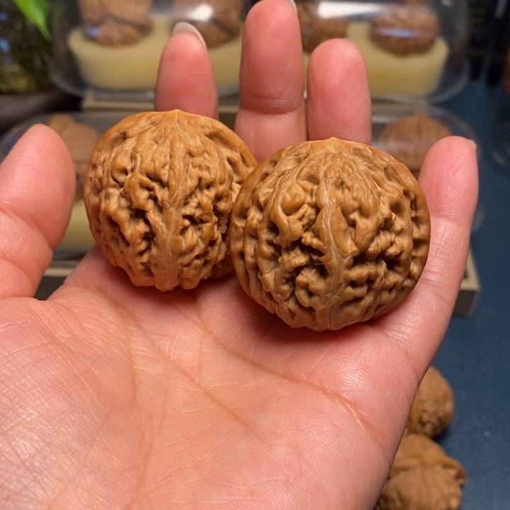 【闪购商品】文玩核桃把件凤凰台