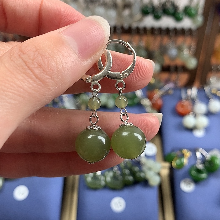 银S925镶嵌和田玉耳饰12左右湖水绿卡扣