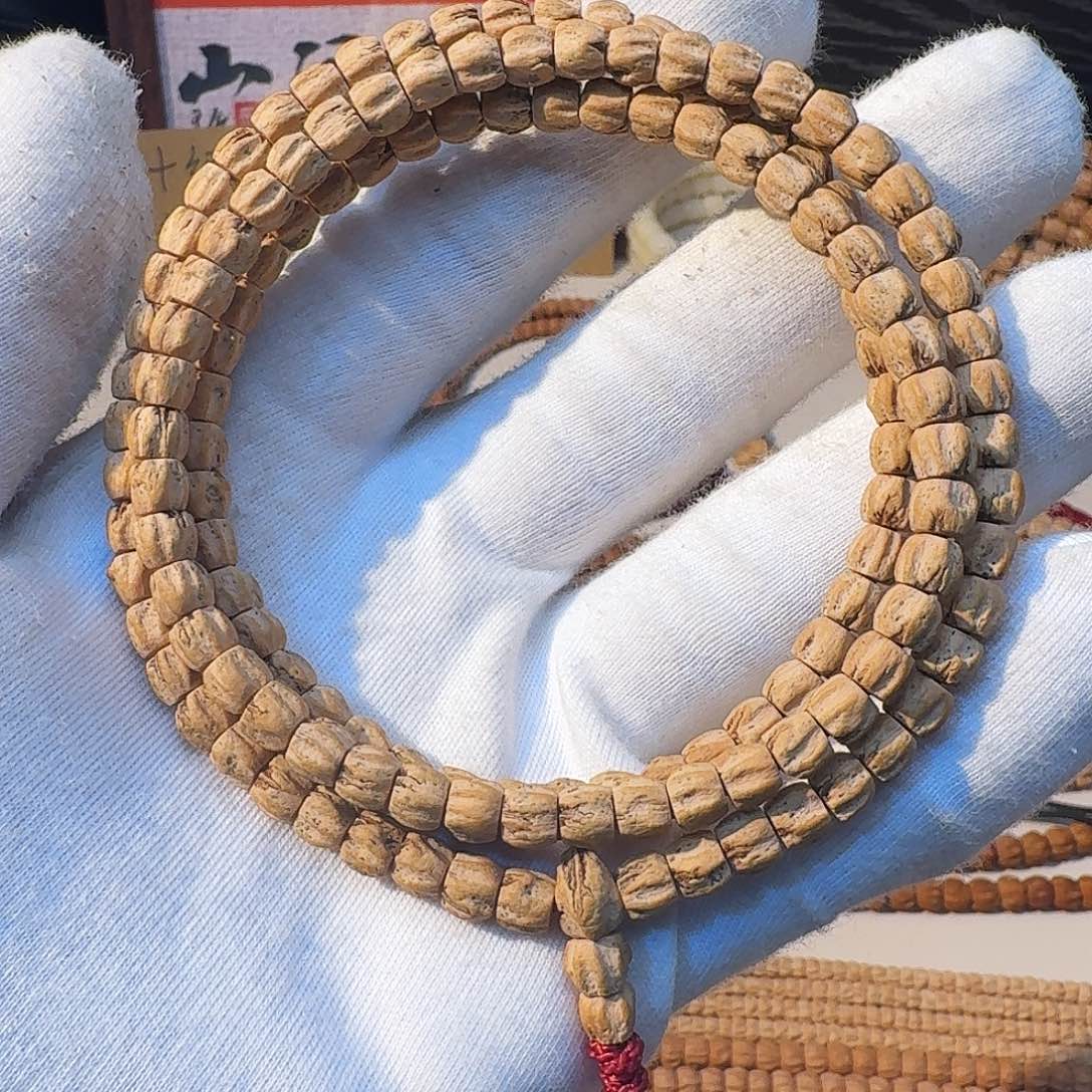 柏香籽/百香籽吊坠红崖口百香籽脖挂满坑满棱
