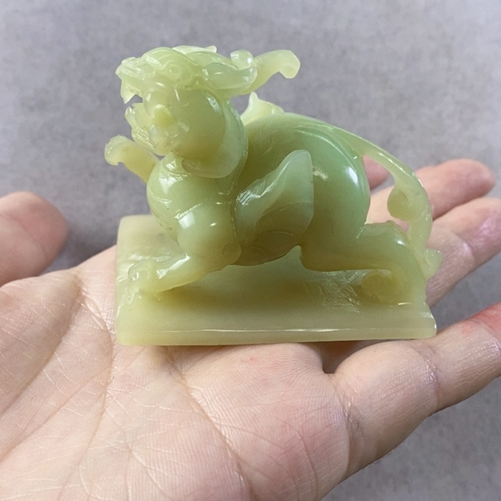 岫玉小摆件未镶嵌