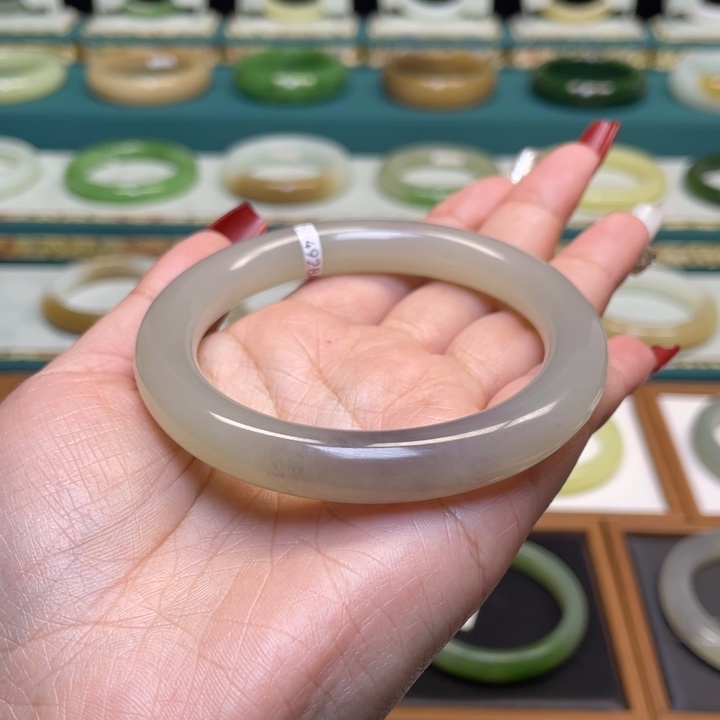 和田玉手镯未镶嵌59