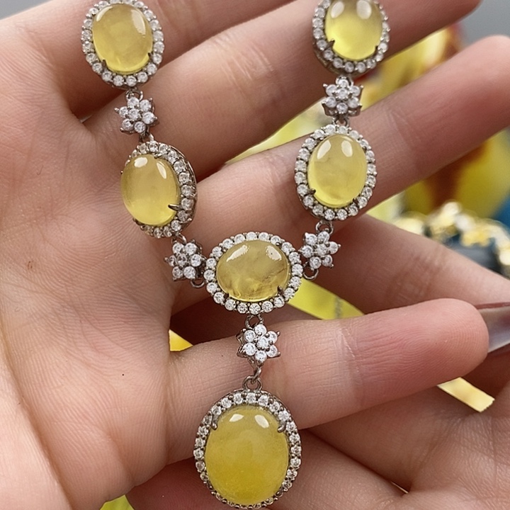 琥珀颈饰未镶嵌吊坠