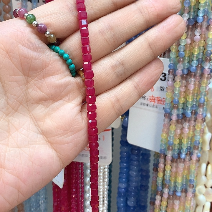 玛瑙/玉髓手串足金镶嵌甜**?