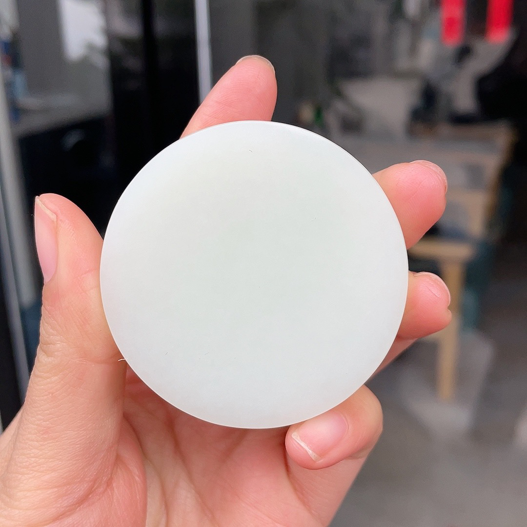 281655玉美人小程和田玉山料白玉圆圆满满镯芯  颜色浓郁鲜艳