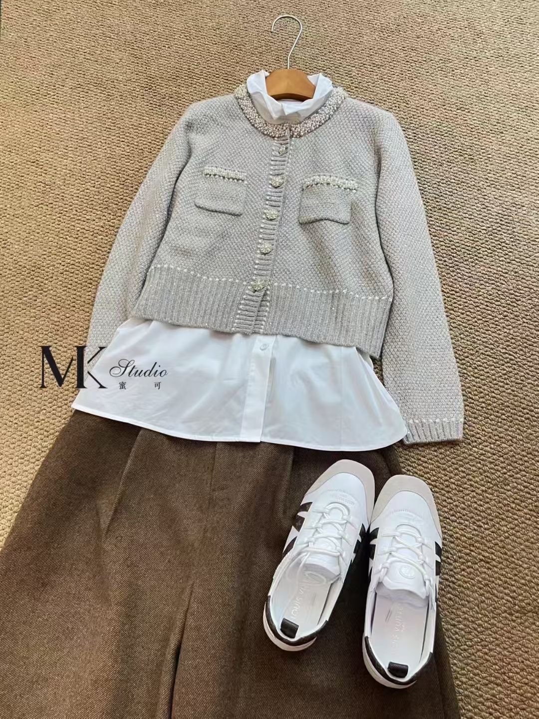 【晓薇奢品】简约时尚气质百搭女装