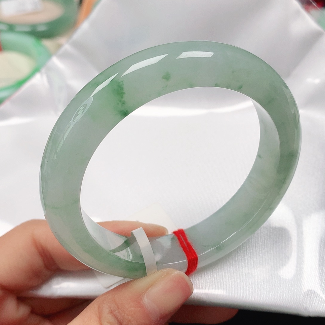 翡翠手镯未镶嵌天然翡翠手镯55