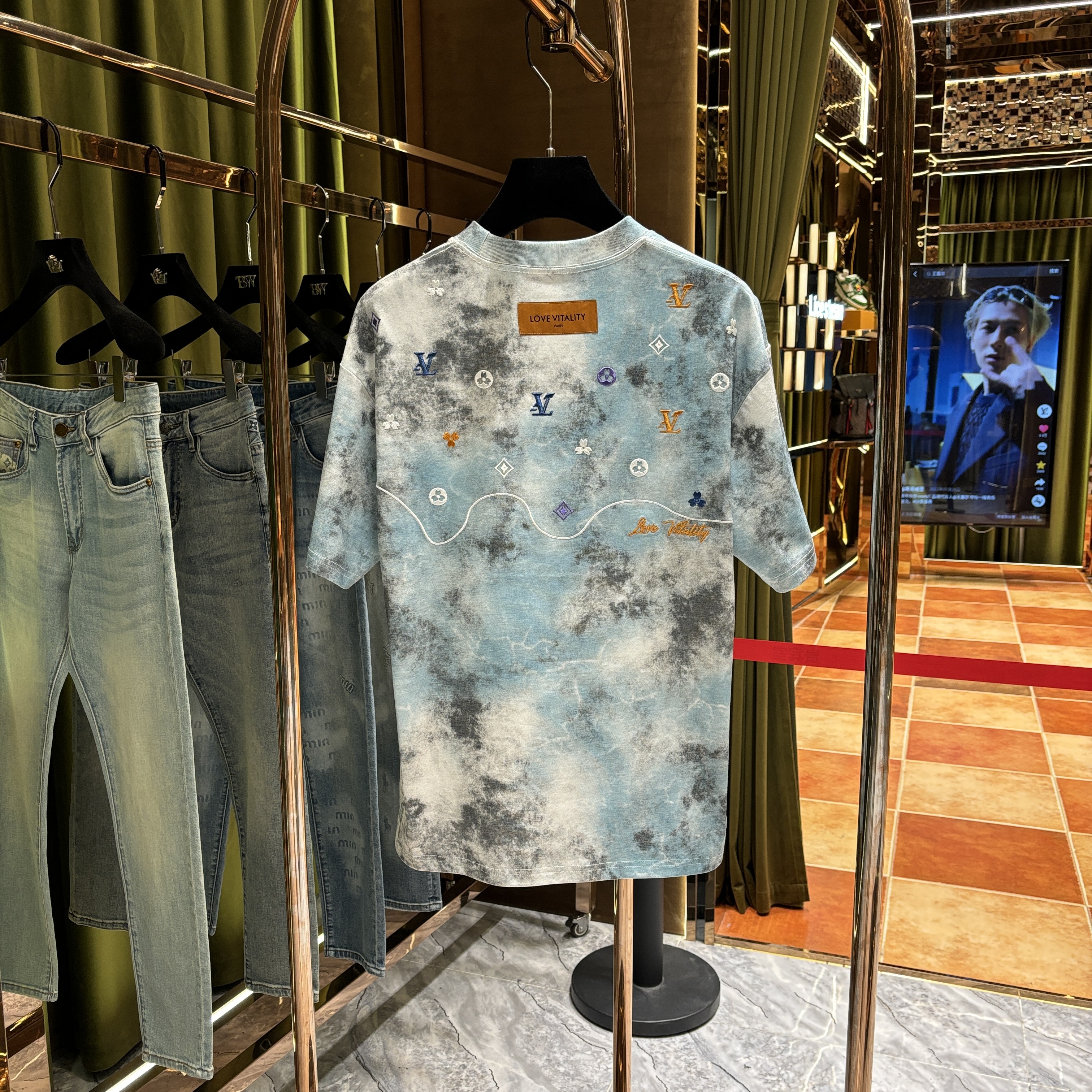 OP-GD.【新款短袖】2025夏季新品 高级感时尚百搭重工刺绣短袖25205