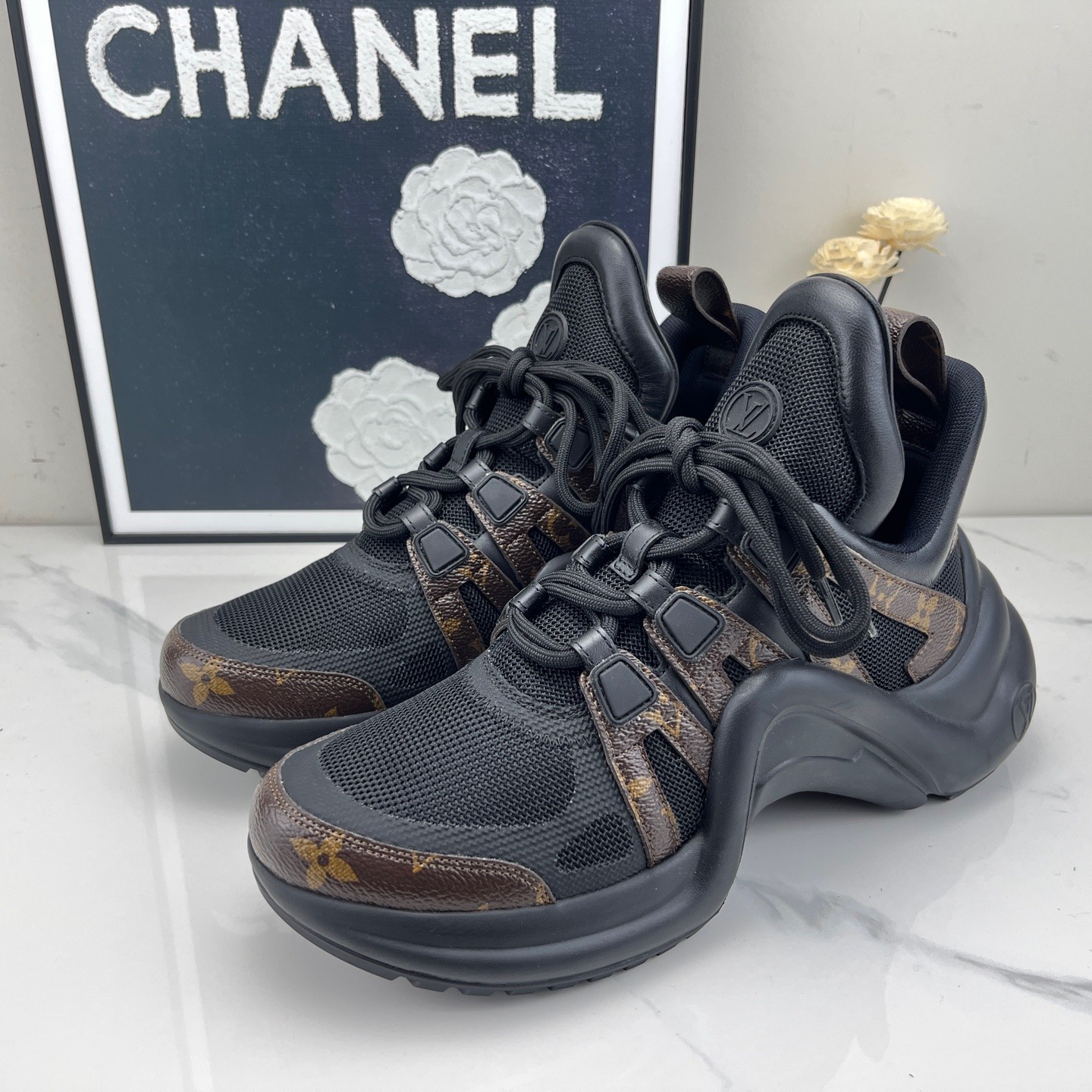 99新 LouisVuitton/路易威登 archlight 黑老花 38码/jm01745
