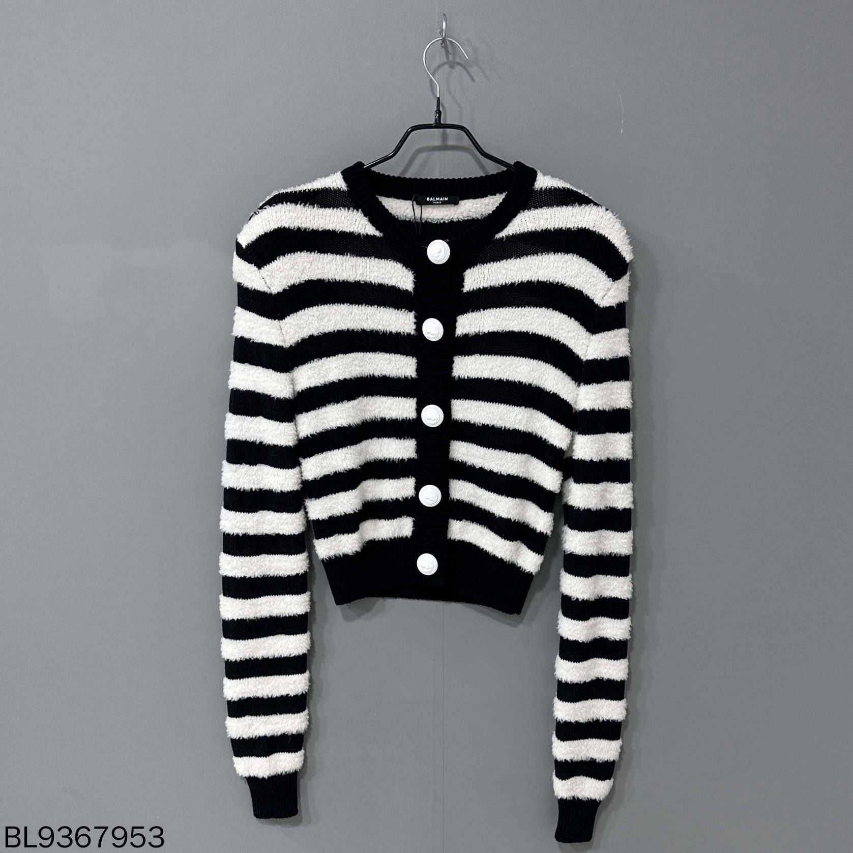 99新 BALMAIN/巴尔曼 黑白条纹毛毛开衫外套/34码/67953