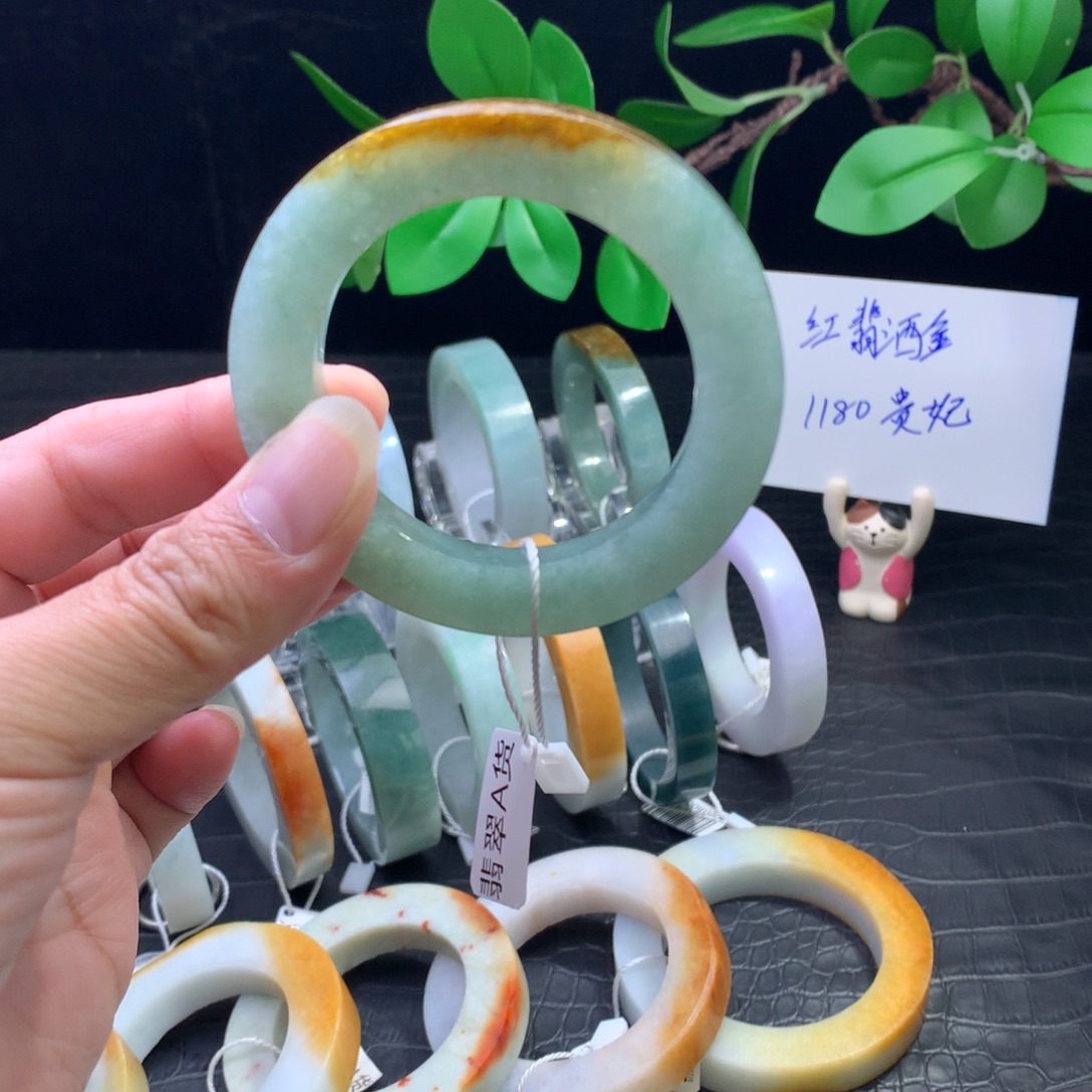 定制翡翠未镶嵌手镯