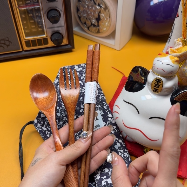 瓷片瓷片啊啊啊啊啊啊