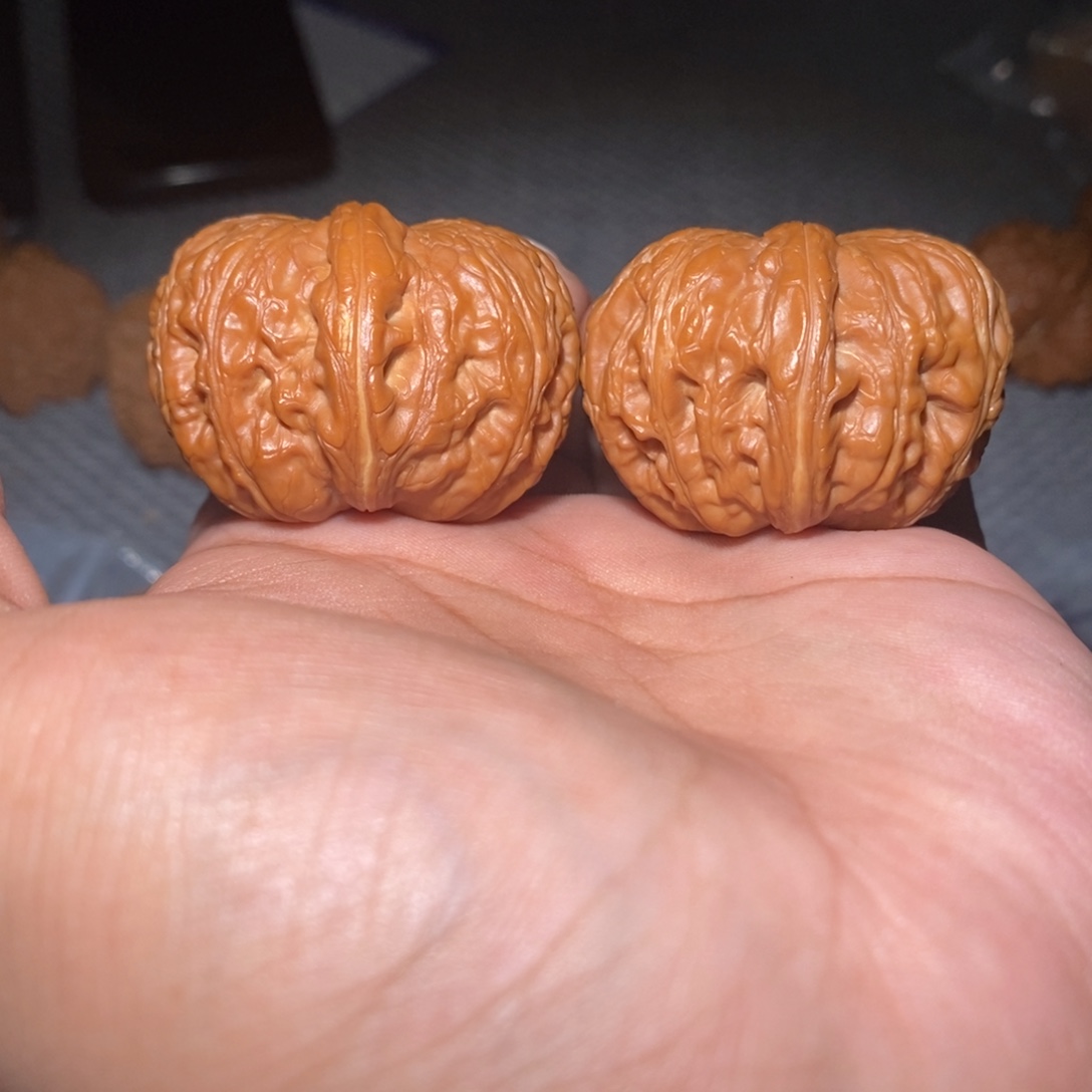 把件桃核42尺元宝