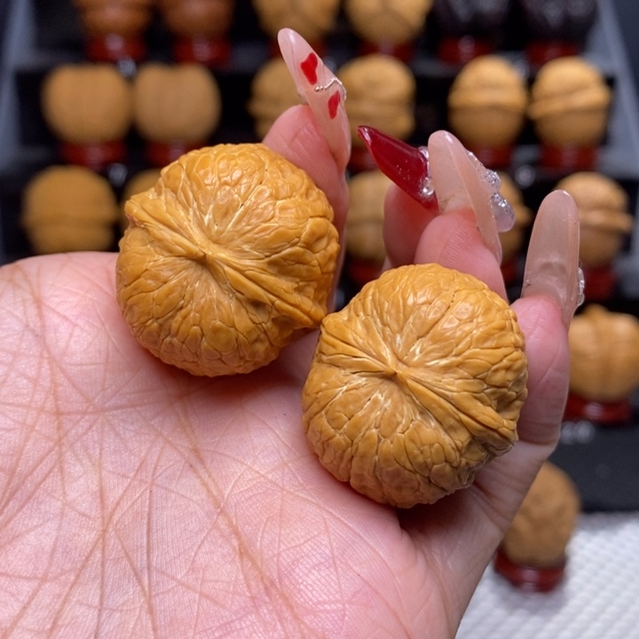 文玩核桃把件小金豆38号30尺